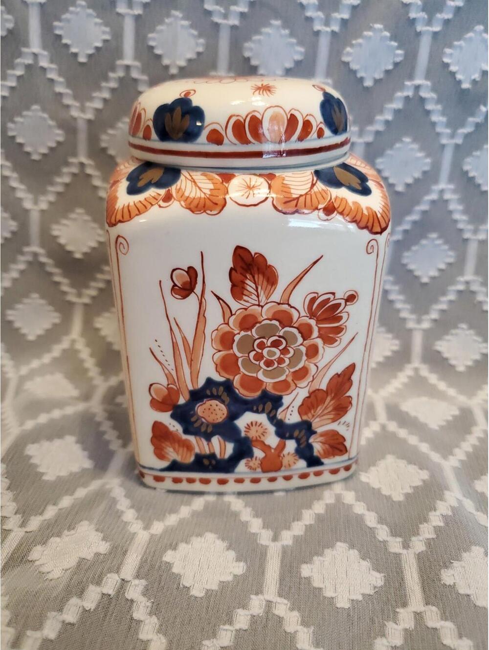 Delft Pijnacker Tea Caddy, 1970